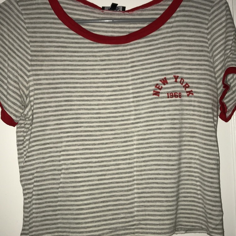 Brandy Melville Cropped T-Shirt